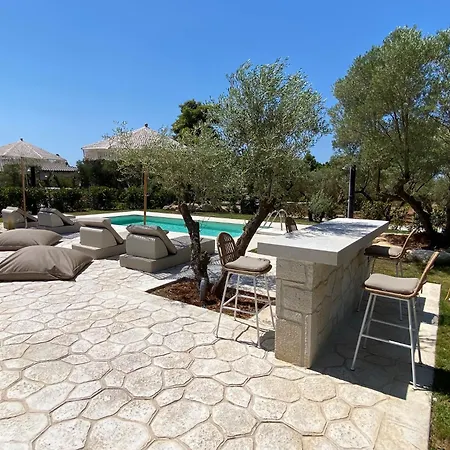 Mare Luxury By Elia Mare Неа-Муданья