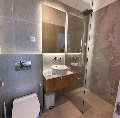 Mare Luxury By Elia Mare *