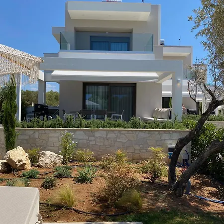 Elia Mare Luxury Holiday home *
