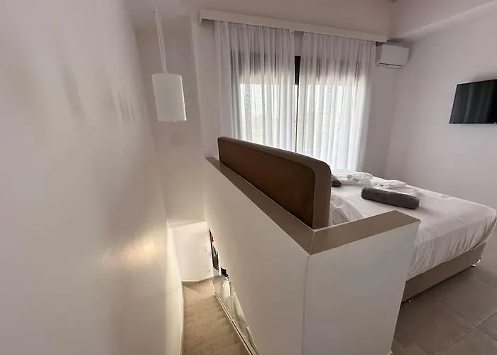 בית נופש Mare Luxury By Elia Mare ניאה מודאניה