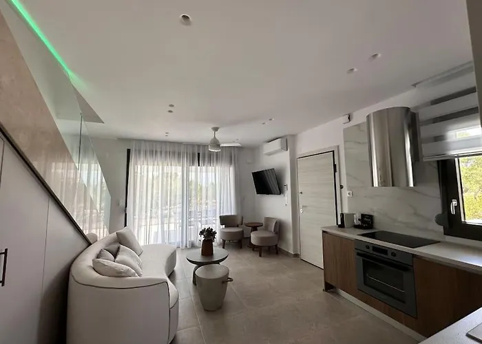 Mare Luxury By Elia Mare * ניאה מודאניה
