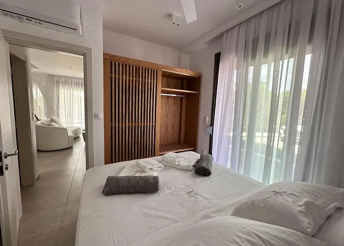 Mare Luxury By Elia Mare *
