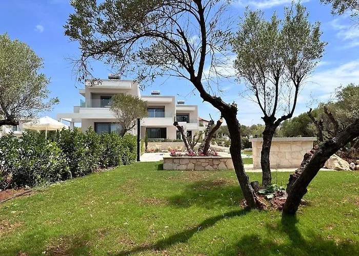 בית נופש Mare Luxury By Elia Mare ניאה מודאניה