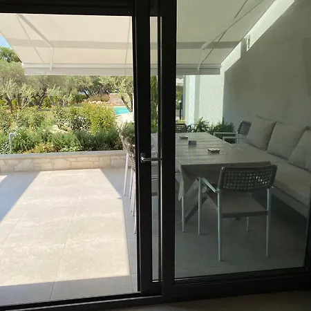 Mare Luxury By Elia Mare